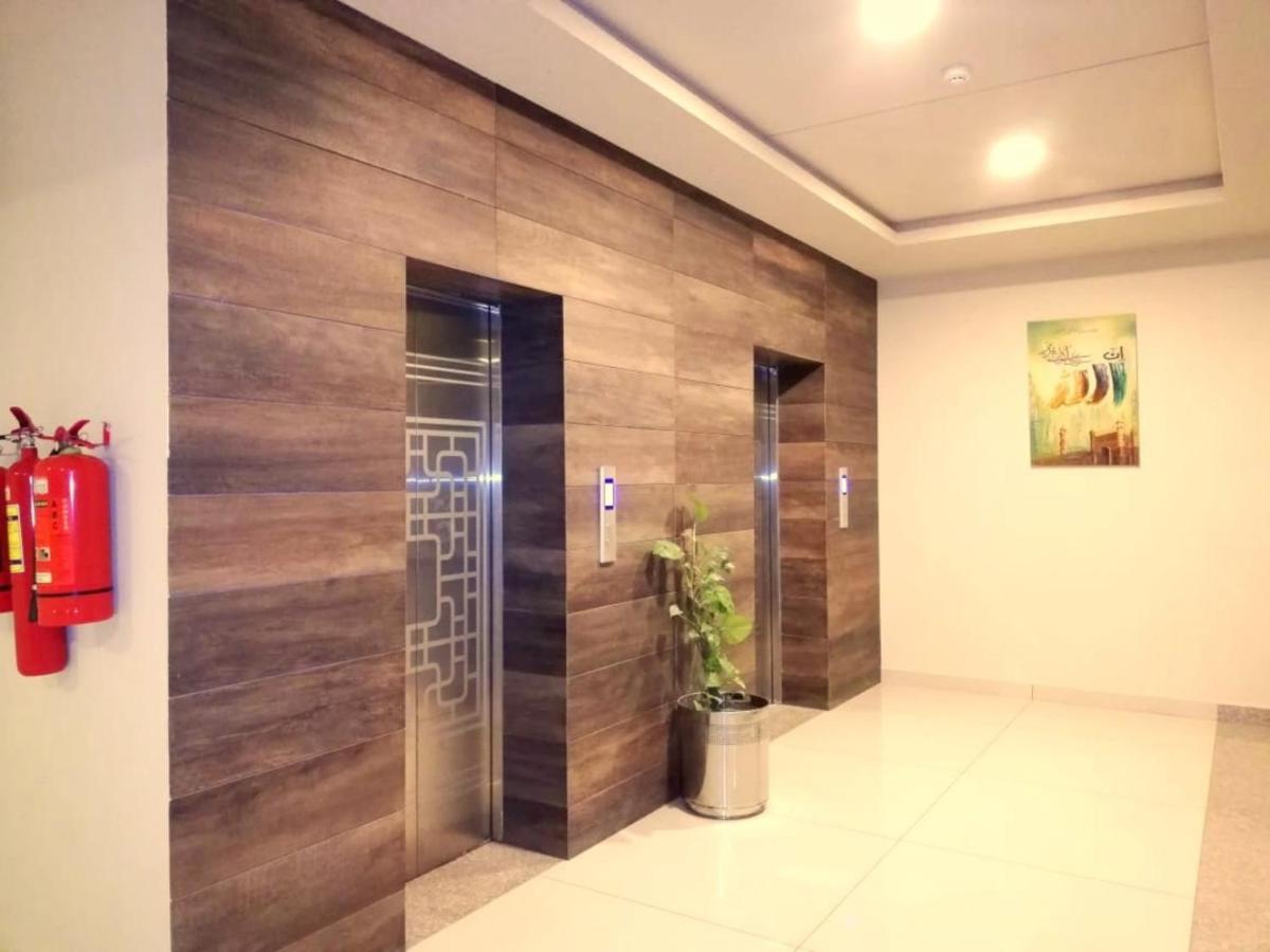 Executive 3 Bedrooms Apartment In Bahria Town 拉瓦尔品第 外观 照片