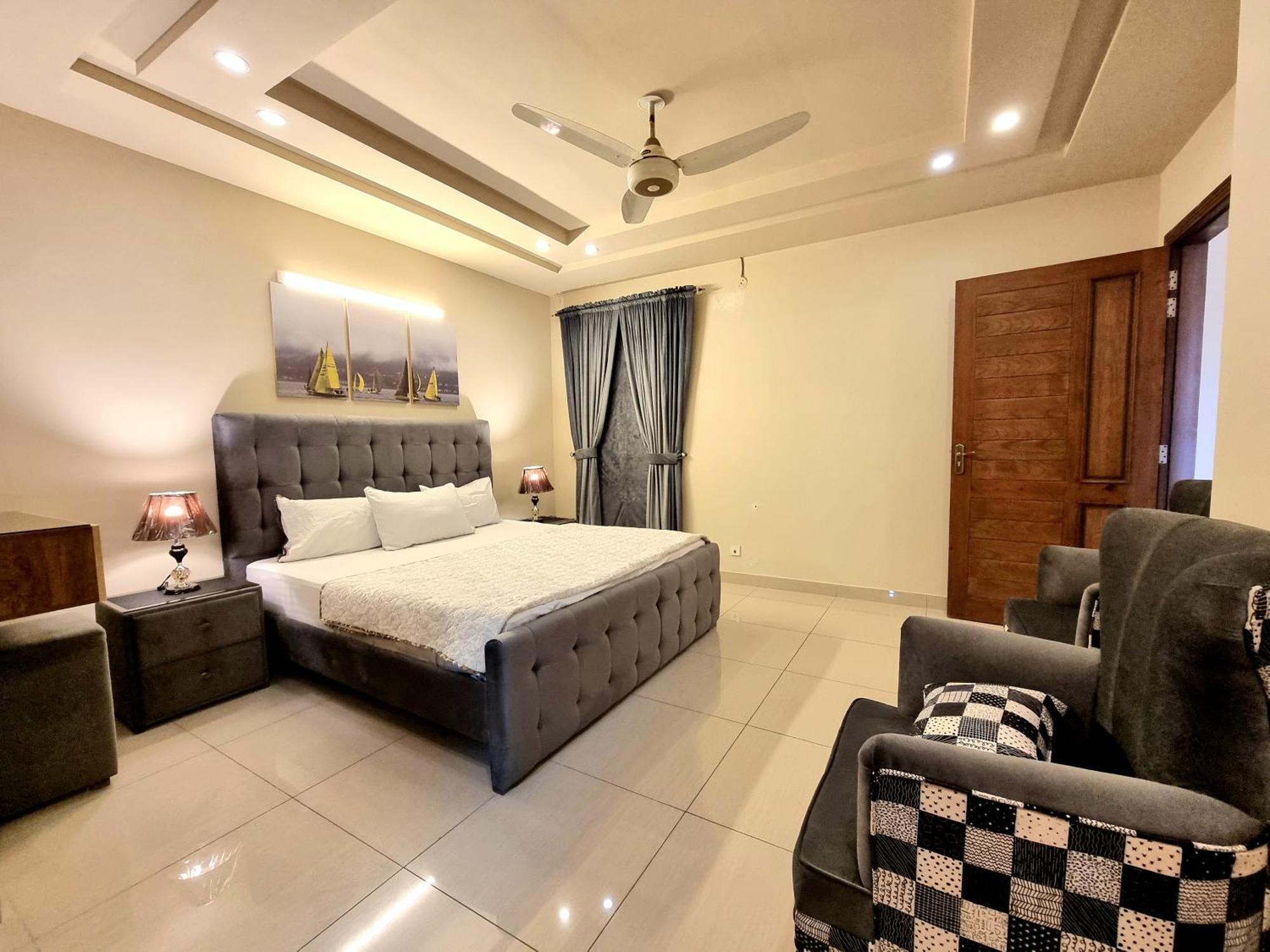 Executive 3 Bedrooms Apartment In Bahria Town 拉瓦尔品第 外观 照片