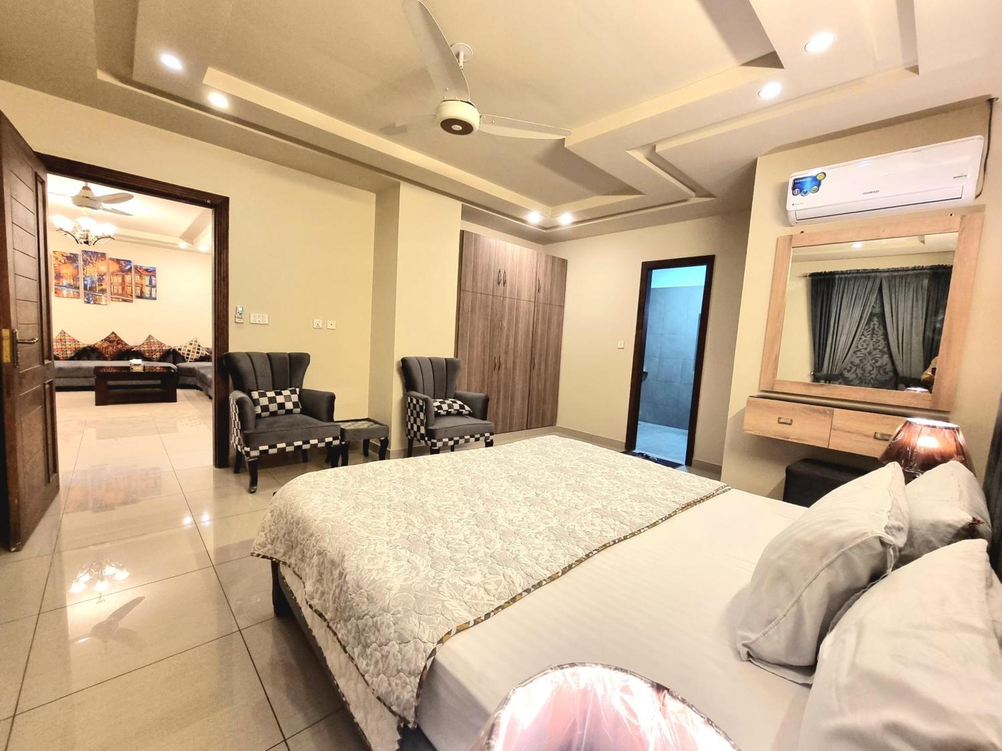 Executive 3 Bedrooms Apartment In Bahria Town 拉瓦尔品第 外观 照片