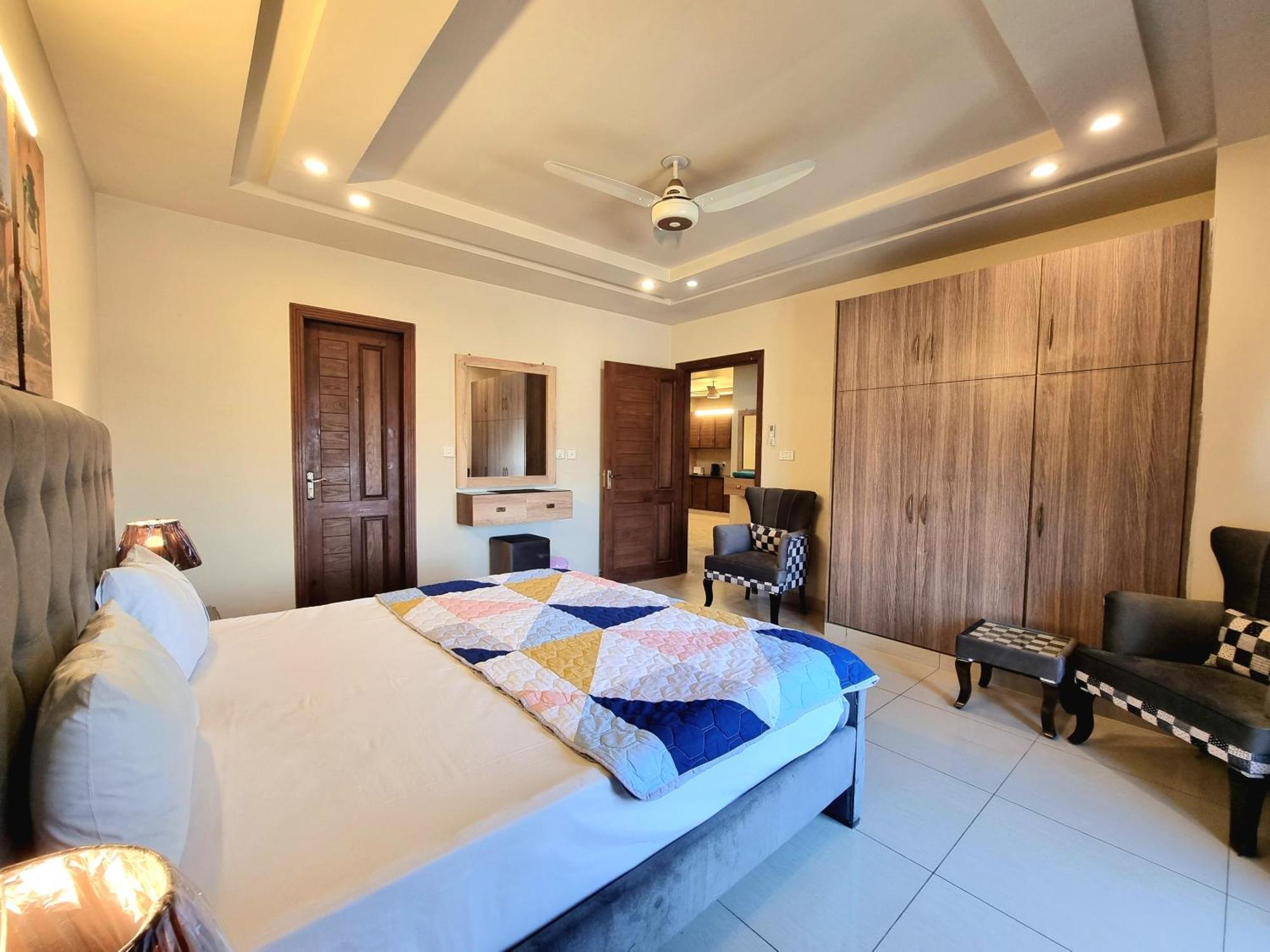 Executive 3 Bedrooms Apartment In Bahria Town 拉瓦尔品第 外观 照片