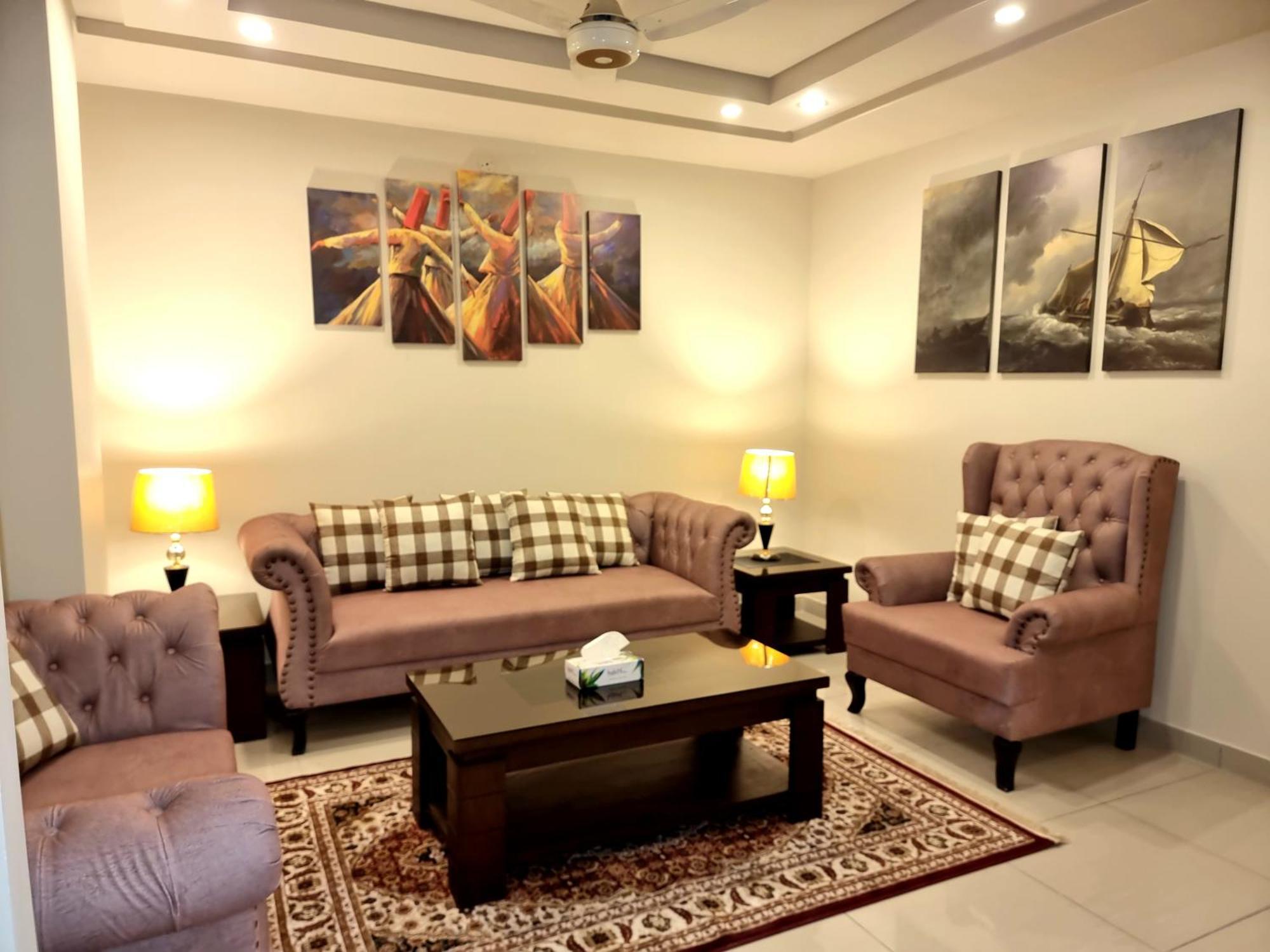 Executive 3 Bedrooms Apartment In Bahria Town 拉瓦尔品第 外观 照片